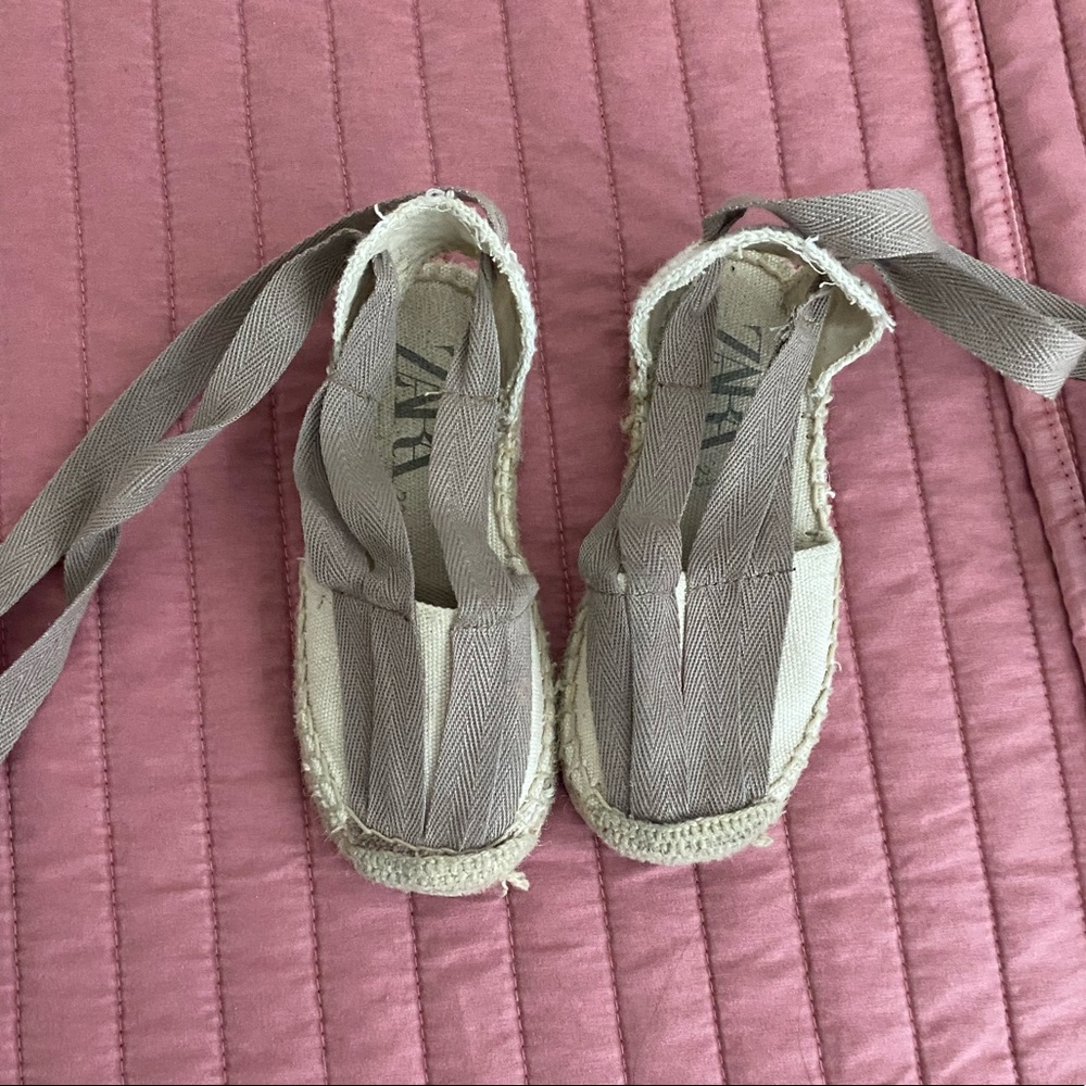 Zara size 23 flats